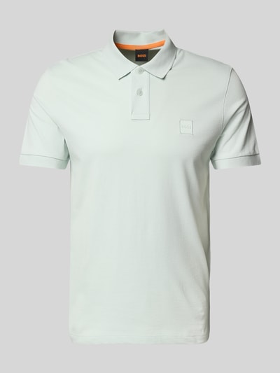 BOSS Orange Koszulka polo z detalem z logo Jasnoniebieski 2