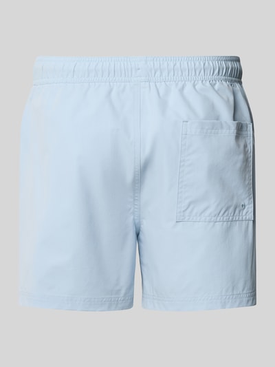 Productfoto, lichtblauwe heren zwembroek rechter model 'Maui' met logodetail, rechte fit en elastische band met tunnelkoord van Jack & Jones