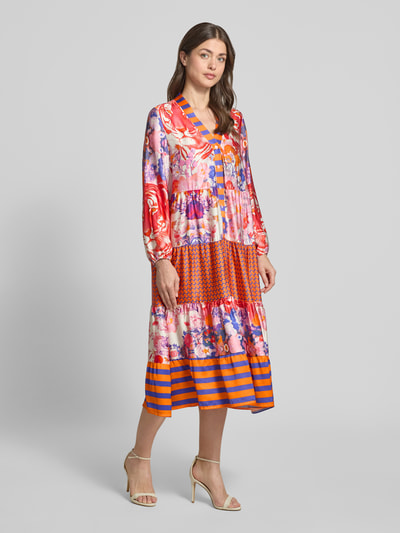 miss goodlife Midikleid aus Viskose mit V-Ausschnitt Modell 'Wild Flower' Rot 1