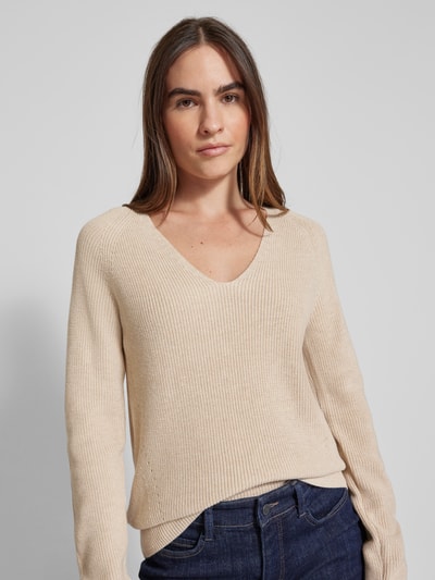 s.Oliver RED LABEL Regular fit gebreide pullover met V-hals en raglanmouwen Beige - 3