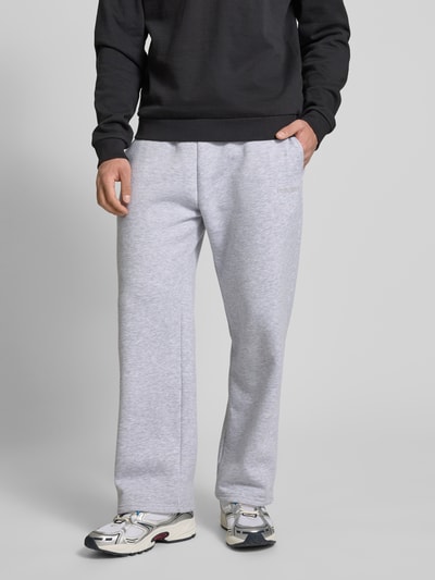REVIEW Straight Leg Sweatpants mit Label-Print Hellgrau Melange 4