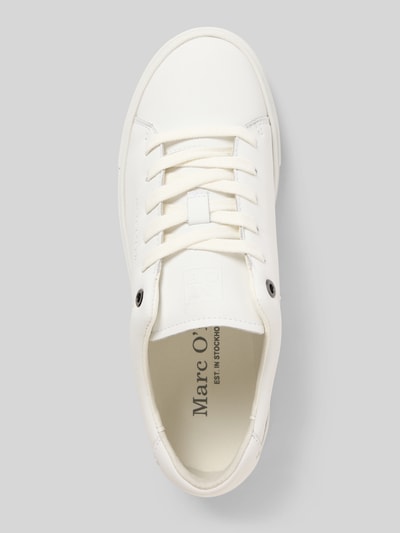 Produktfoto, Low Top Sneaker aus reinem Rindsleder Modell 'ALFA 1A' von Marc O'Polo in Unifarbe Weiß, runde Schuhspitze, flache Sohle, Label-Prägung, glatte Textur, Schnürung, strukturierte Sohle