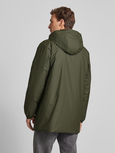 RAINS Jacke mit Zweiwege-Reißverschluss Modell 'LOHJA' Oliv 5