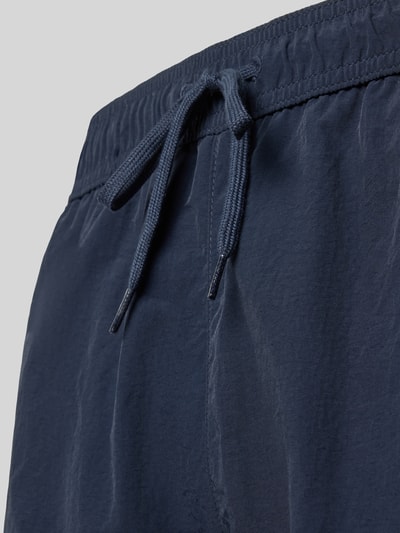 Produktfoto, Badehose mit elastischem Bund und Label-Stitching von CHAMPION in Dunkelblau, Regular-Fit, Tunnelzug, glatte Textur