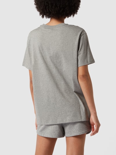 Nike T-Shirt mit Brand-Detail Hellgrau Melange 5