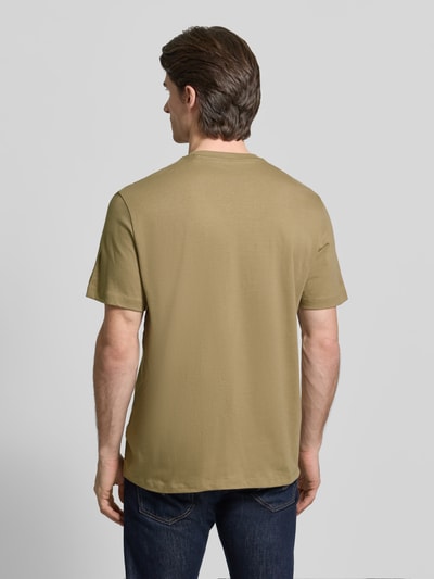 GUESS T-Shirt mit Label-Detail Khaki 5