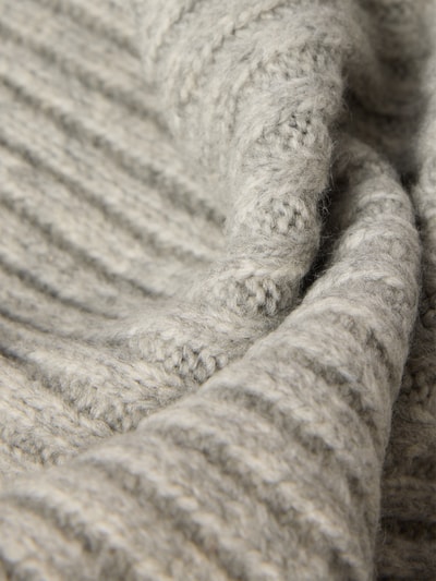 JOOP! Schal mit Label-Patch Hellgrau Melange 2