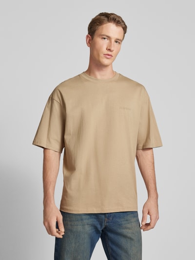 REVIEW Oversized T-Shirt mit Label-Print Taupe 4