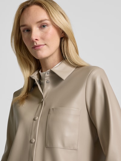 Christian Berg Woman Selection Regular Fit Bluse in Leder-Optik Taupe 3