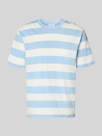 Produktfoto, Oversized T-Shirt mit Rundhalsausschnitt von Lindbergh, Herren T-Shirt aus reiner Baumwolle mit Streifenmuster, Rückenlänge 67 cm bei Größe M