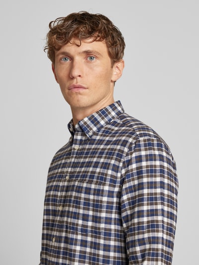 Christian Berg Men Freizeithemd mit Button-Down-Kragen Mud 3