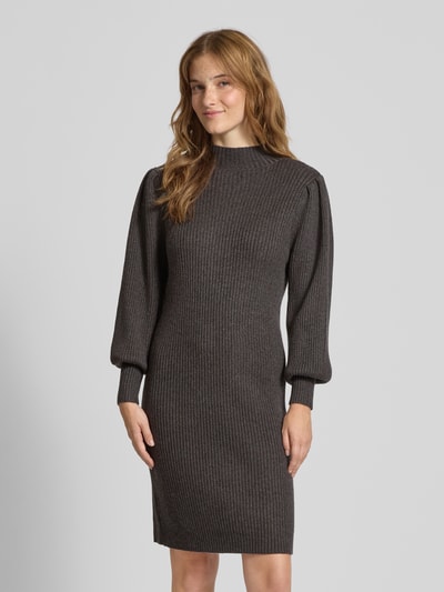 ONLY Sukienka o kroju comfort fit z dzianiny z mieszanki wiskozy model ‘KATIA’ Ciemnoszary melanż 4