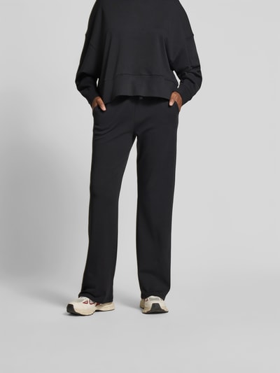 Juvia Wide Fit Sweathose mit elastischem Bund Black 4