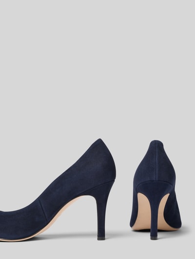 Produktfoto, pumps aus echt leer Model 'Penny' von Högl in donkerblauw, spitse pasvorm, naaldhak 9 cm, schachthoogte 7 cm, schachtbreedte 20 cm
