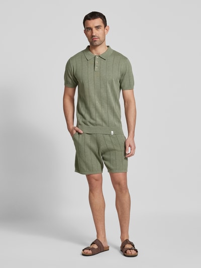 Colours & Sons Regular Fit Shorts mit Lochmuster Gruen 1