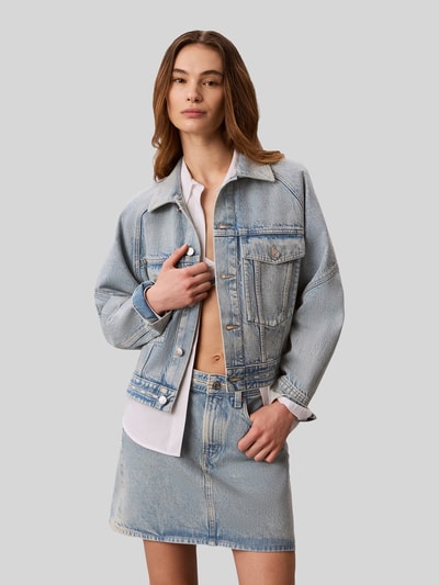 Calvin Klein Jeans Regular Fit Jeansjacke aus reiner Baumwolle mit Logo-Tape Hellblau 3