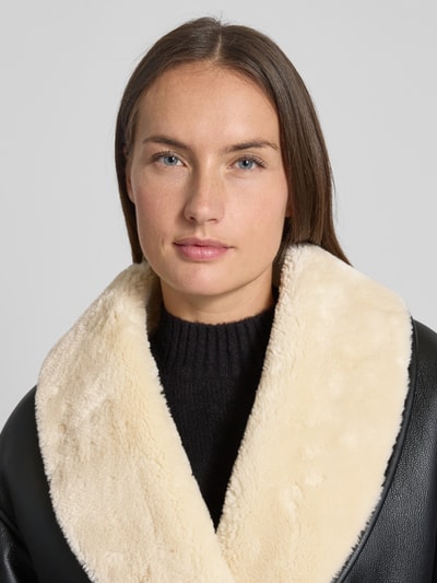 STAND STUDIO Kurtka z imitacji skóry z wiązanym paskiem model ‘Kathini’ Czarny 3