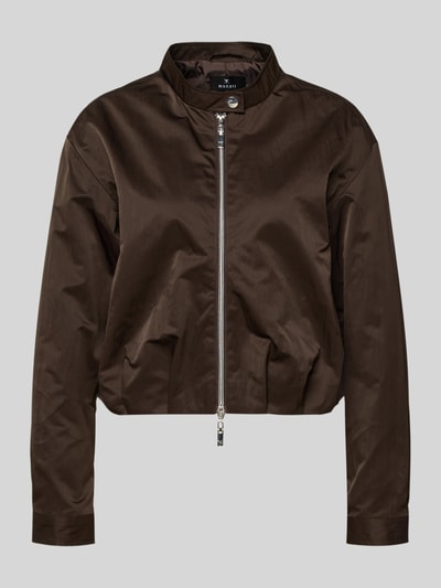 Produktfoto, Cropped Jacke mit Zweiwege-Reißverschluss von monari, krój krótki, stójka, zapięcie na guzik, zamek błyskawiczny dwustronny, długość tyłu w rozmiarze 36: 49 cm, szerokość ramion w rozmiarze 36: 50 cm, szerokość klatki piersiowej w rozmiarze 36: 44 cm, długość rękawów w rozmiarze 36: 56 cm
