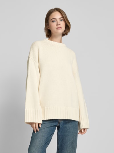 EDITED Gebreide pullover met extra brede schouders, model 'Christel' Offwhite - 4