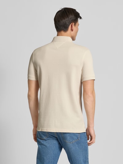 Tommy Hilfiger Regular Fit Poloshirt aus Baumwoll-Elasthan-Mix Offwhite 5