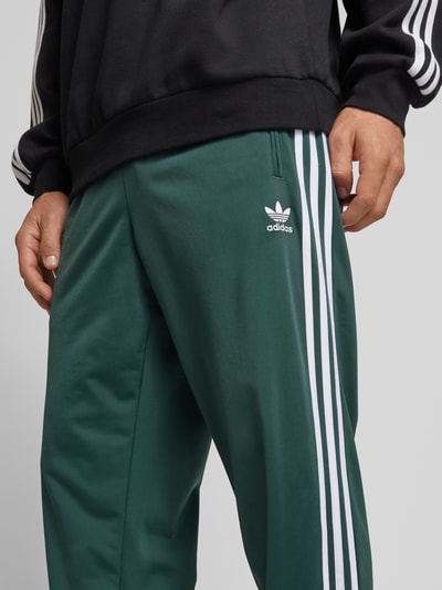 adidas Originals Sweatpants mit elastischem Bund Dunkelgruen 3