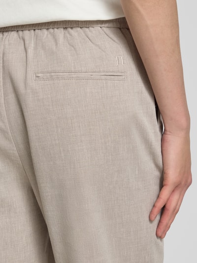 Les Deux Tapered Fit Stoffhose mit Leinen-Anteil Modell 'Como' Sand 3