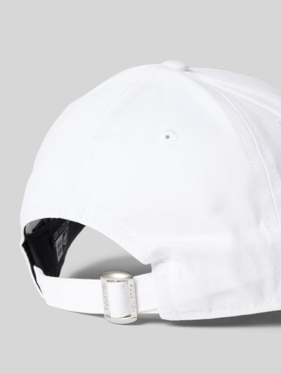 New Era Basecap mit Motiv-Stitching Modell 'LEAGUE ESSENTIAL 9FORTY®' Weiss 3