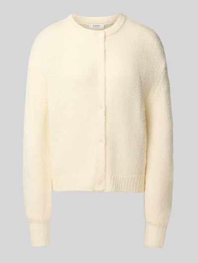 Produktfoto, cremefarbener Cardigan mit Alpaka-Anteil und Rundhalsausschnitt Modell 'OTIA' von b.young, Regular Fit, feine Stricktextur, Knopfleiste, Damen Cardigan.