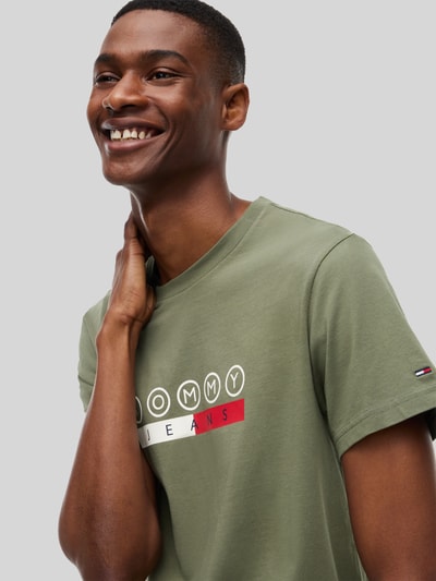 Tommy Jeans regular fit T-shirt van puur katoen met logoprint Olijfgroen - 3