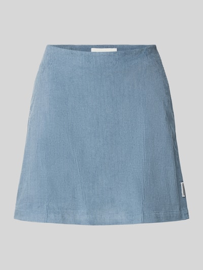 Produktfoto, blauer Regular Fit Mini-Rock aus Baumwoll-Mix Modell 'CORDUROY MINI' von ARMEDANGELS, feine Cordstruktur, Damen Mini-Rock