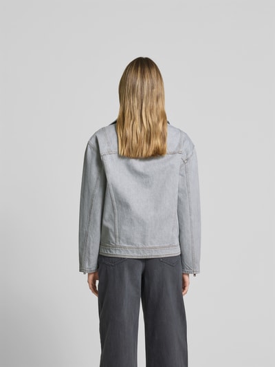 Iro Oversized Jeansjacke mit Eingrifftaschen Hellgrau 5