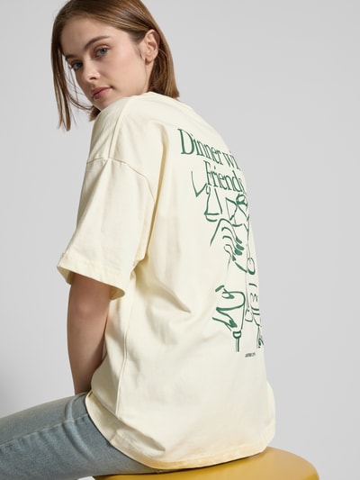 ANOTHER COTTON LAB Oversized T-Shirt mit Label-Print Modell 'Dinner With Friends' Ecru 3