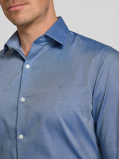 CK Calvin Klein Koszula biznesowa o kroju slim fit z kołnierzykiem typu kent Królewski niebieski 3