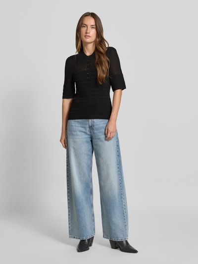 Gestuz Koszulka polo z mieszanki wiskozy z krótką listwą guzikową Czarny 1