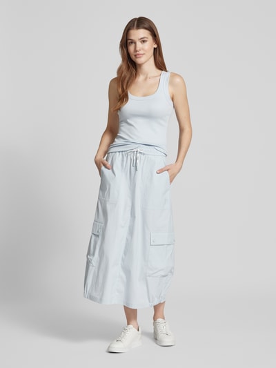 Marc Cain Tanktop mit geripptem U-Ausschnitt Hellblau 1