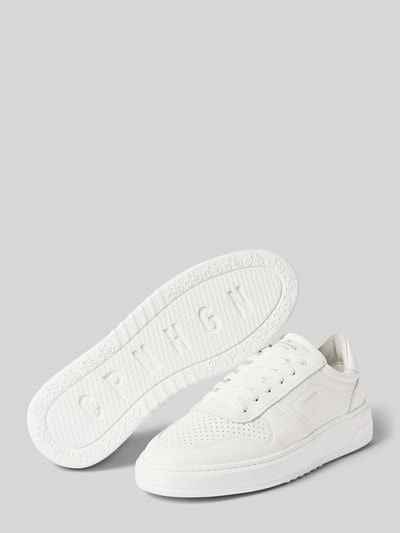 Produktfoto, Sneaker aus echtem Leder mit Logo-Print von Copenhagen, weiße Farbe, abgerundete Passform, profilierte Sohle, leicht strukturierte Oberfläche