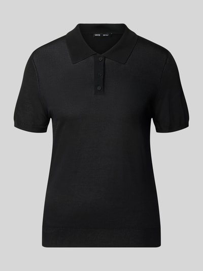 Produktfoto, schwarzes Poloshirt aus Viskose-Mix Modell 'LUXEN' von MANGO, taillierte Passform, gerippte Abschlüsse, Polokragen.