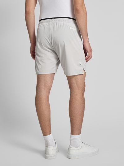 EA7 Emporio Armani Loose Fit Sweatshorts mit Label-Print Modell 'VENTUS' Hellgrau 5