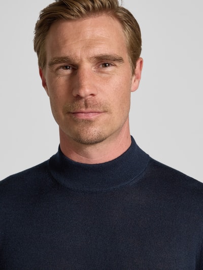 Christian Berg Men Gebreide pullover van een mix van merinowol met opstaande kraag Marineblauw - 3