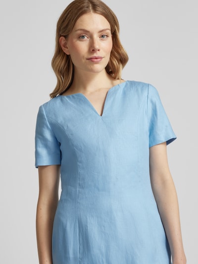 WHITE LABEL Knielanges Kleid mit V-Ausschnitt Hellblau 3