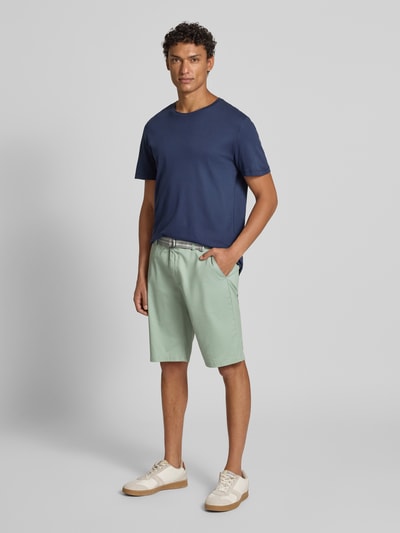 Christian Berg Men Regular fit bermuda met riem Grasgroen - 1