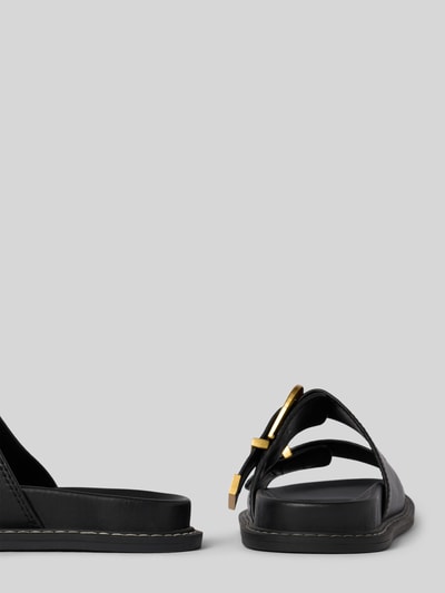Steve Madden Slippers met doornsluiting en labeldetail, model 'ARCH' Zwart - 2