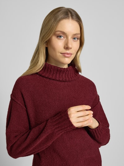s.Oliver RED LABEL Regular Fit Rollkragenpullover aus Baumwoll-Mix Bordeaux 3