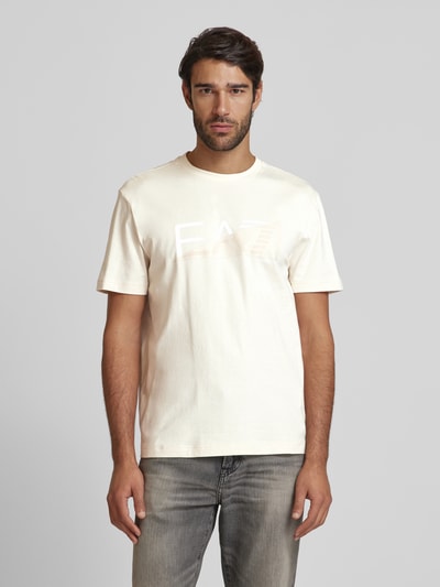 EA7 Emporio Armani T-Shirt mit Label-Print Beige 4