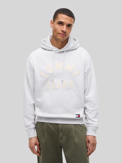 Tommy Jeans Hoodie mit Logo-Patch Hellgrau Melange 4