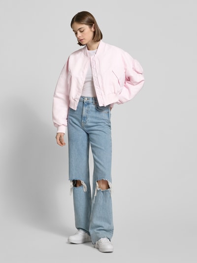 Hugo Blue Cropped Bomberjacke mit Reißverschluss Modell 'Foraia' Rosa 1