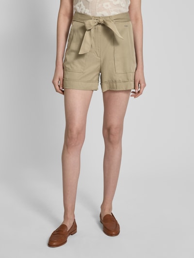 Guess Regular Fit Shorts mit Bindegürtel Modell 'NEW NINA' Schilf 4