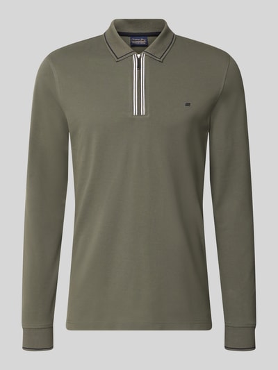 Produktfoto, Slim Fit Poloshirt mit Reißverschluss von Christian Berg Men, bawełna, krój slim fit, bluzka z długim rękawem, kolor oliwkowy