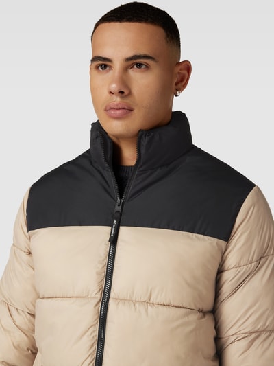 Jack & Jones Steppjacke mit Stehkragen Modell 'ETOBY' Beige 3