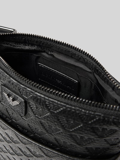 Emporio Armani Umhängetasche mit Label-Applikation Black 5